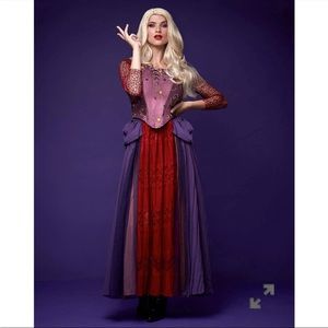 Sarah Sanderson Deluxe Costume
